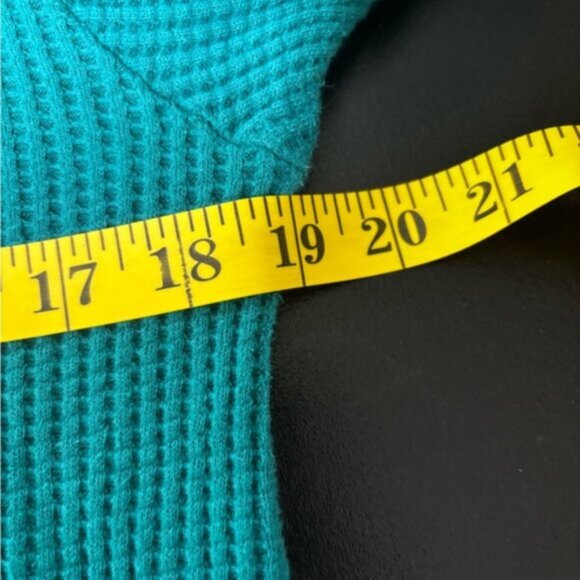 Soft Surroundings Waffle Knit Top Women’s Medium Teal Boho Decorative Buttons - Picture 5 of 12
